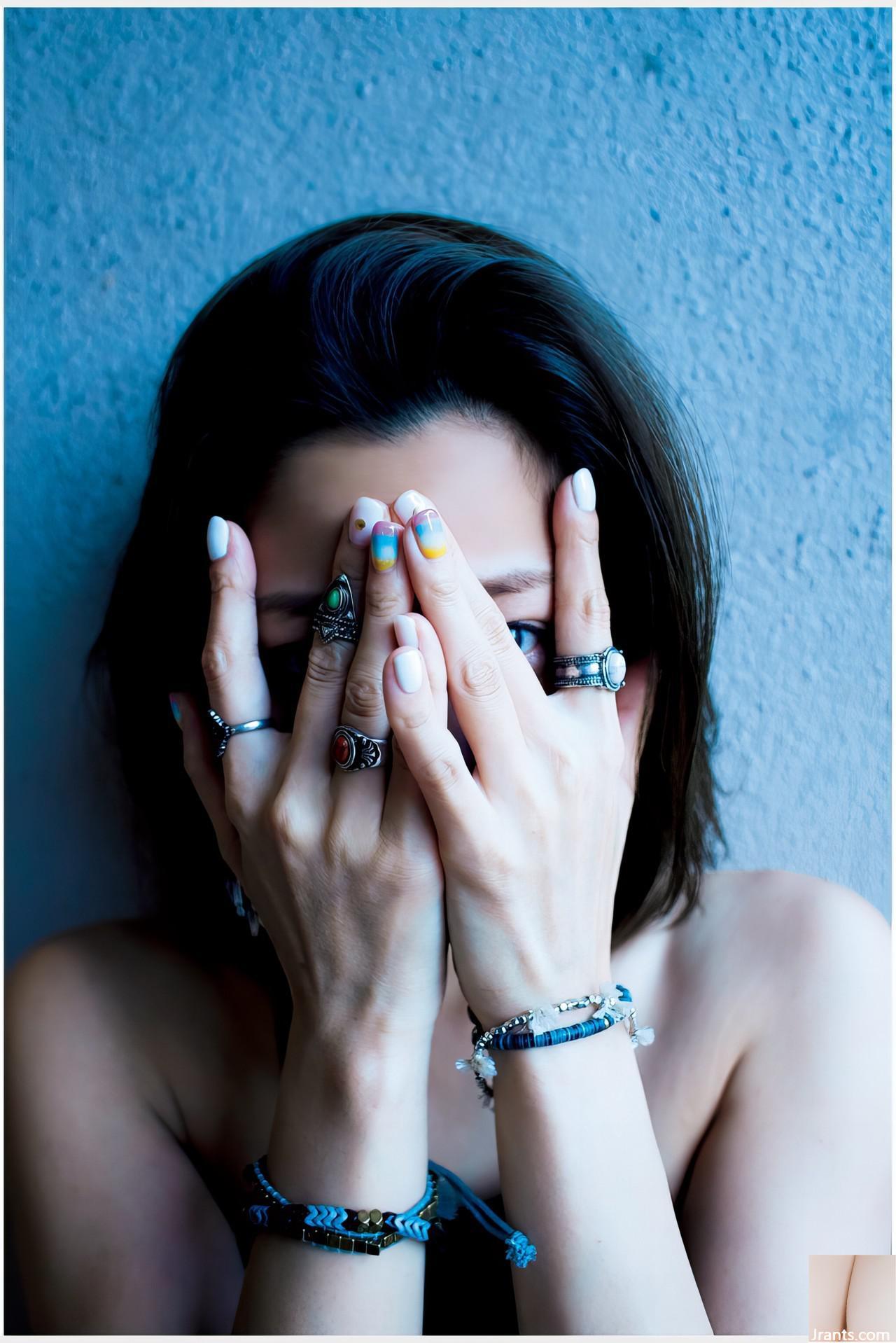 (Suzumoto Yumi) Bộ ngực tròn sắp khoe thân trên bầu trời (32p) - Ảnh 8