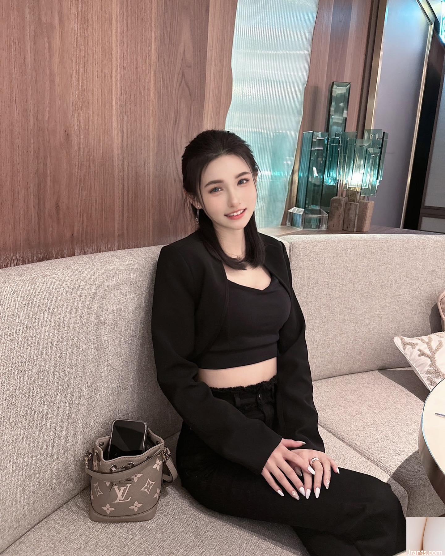 “Qrra_qua” đã vô cùng xúc động từ cái nhìn đầu tiên và ngày càng tức giận hơn (20p) - Ảnh 2