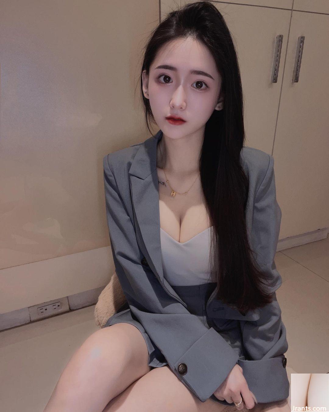 Phù hợp hoàn hảo “Da” cho tính khí và nụ cười và cơ thể trắng (24p) - Ảnh 13