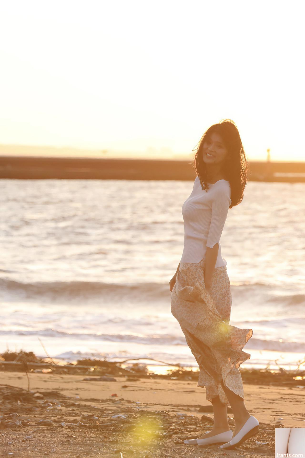 (Yumi Higashino) Cơ thể săn chắc và đẹp đẽ, đối xứng và toàn thân toát - Ảnh 18