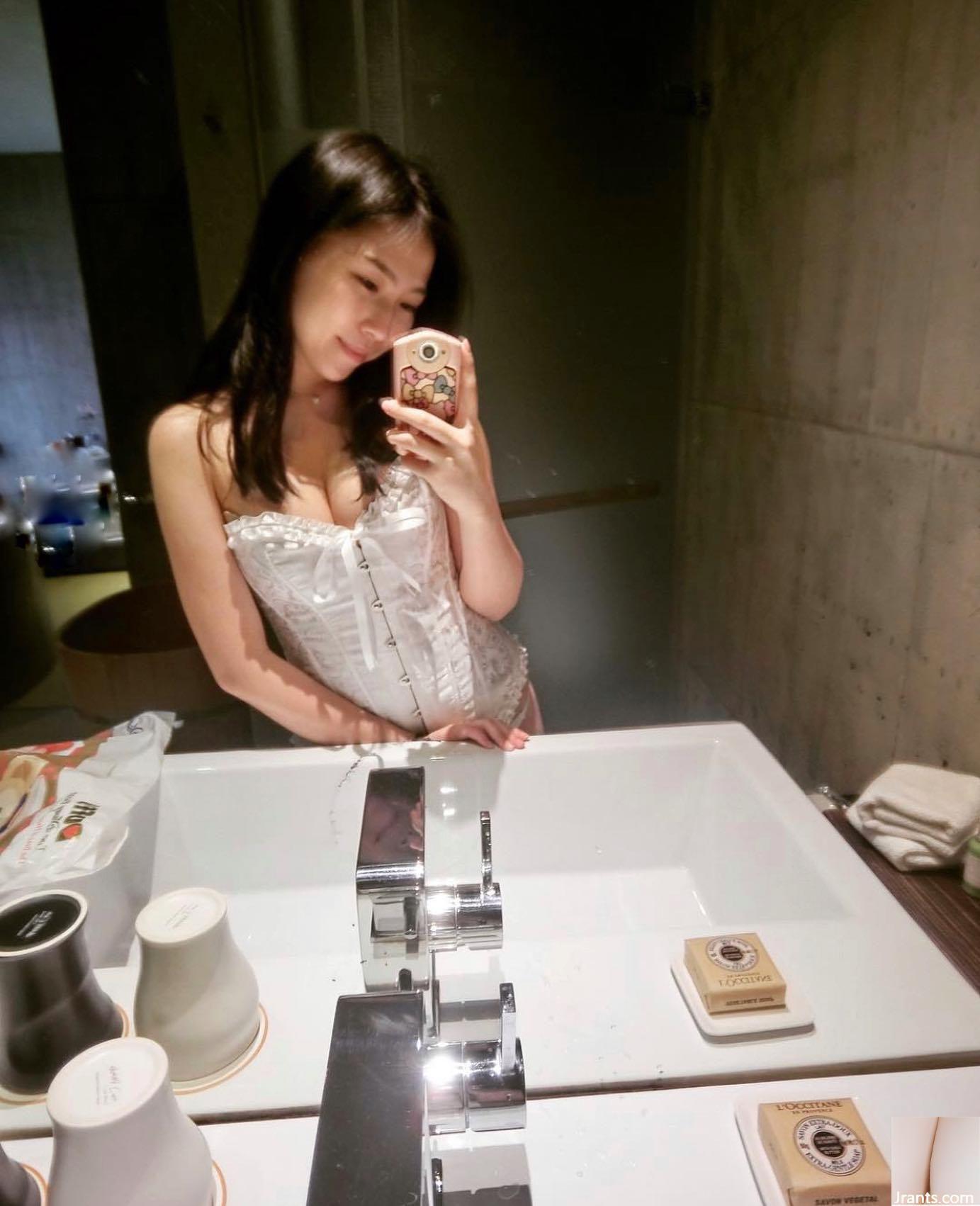 Đường cong quyến rũ “Chen Li-Lao_” kích hoạt làn sóng đói và khát (13p) - Ảnh 6