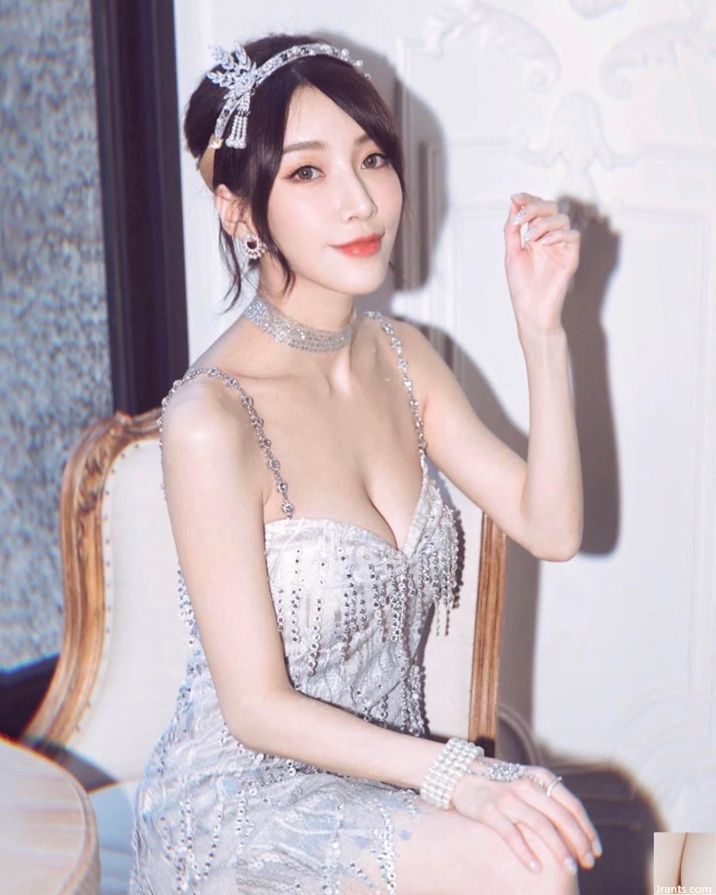 Trang phục “Vivi” gợi cảm và rực rỡ làm cho cư dân mạng nóng bỏng (22p) - Ảnh 9