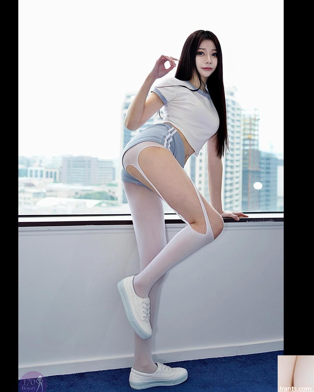 “Anh Rong” sắp ra mắt, bộ ngực đầy đặn và đẹp không thể che giấu đôi chân quyến rũ của họ (24p) - Ảnh 14