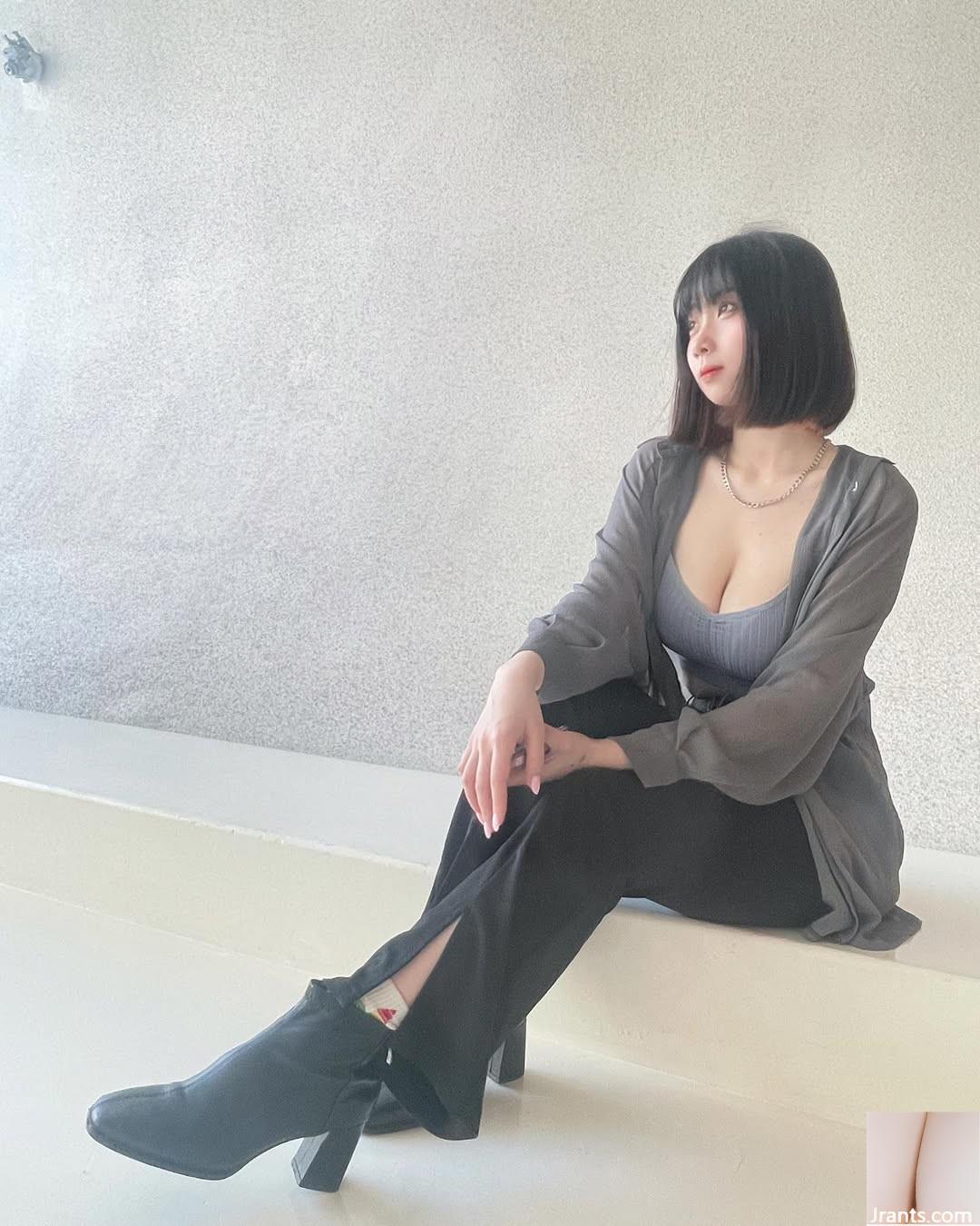 “Minhee” Đường cong hoàn hảo vô thức khiến mọi người rơi vào đó (22p) - Ảnh 13