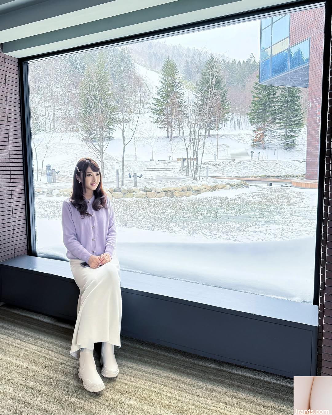 Đường cong vú tròn “Emily” Đường cong gợi cảm rất hấp dẫn! (19p) - Ảnh 14