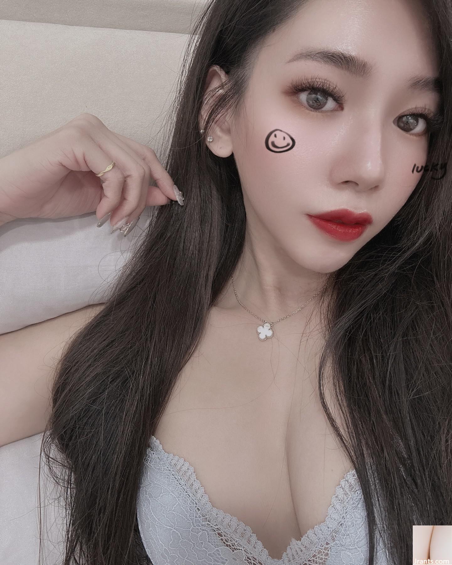 Body nóng “Juju” Hình dáng đẹp không thể được bảo hiểm (23p)