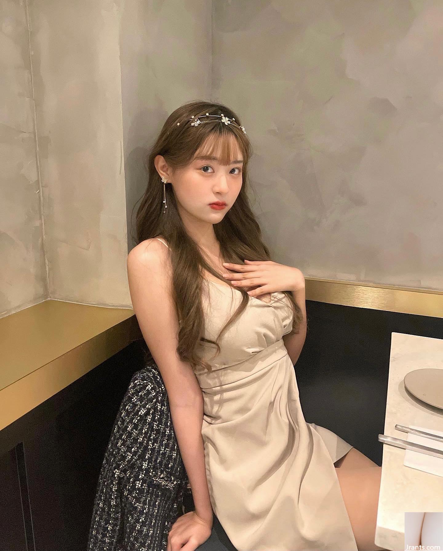 Đôi mắt ngây thơ “Yu Jiayi Angelene” đầy đủ đến nỗi nó sắp tràn ra với bộ ngực trắng và đẹp (14p) - Ảnh 7