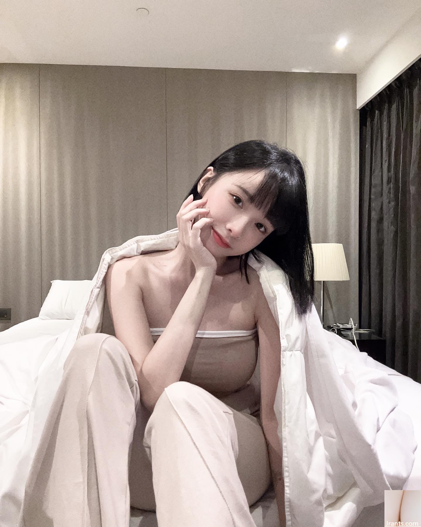 Body nóng “Xiao Zhichan Iris” có một đường cong rất quyến rũ (10p) - Ảnh 9