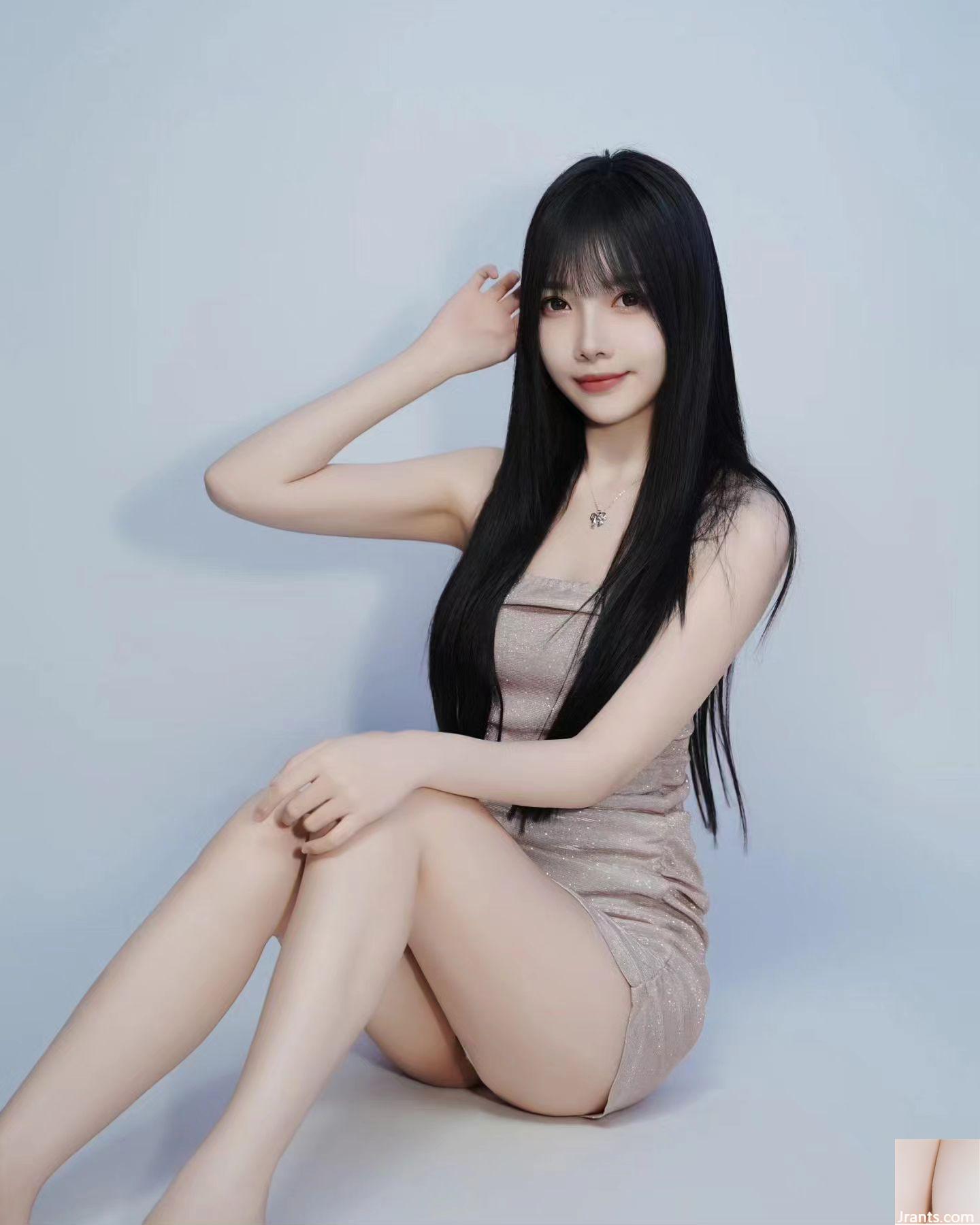 Nữ thần xinh đẹp “Minqii” bikini rò rỉ toàn bộ đồng hồ phát ban (20p) - Ảnh 14