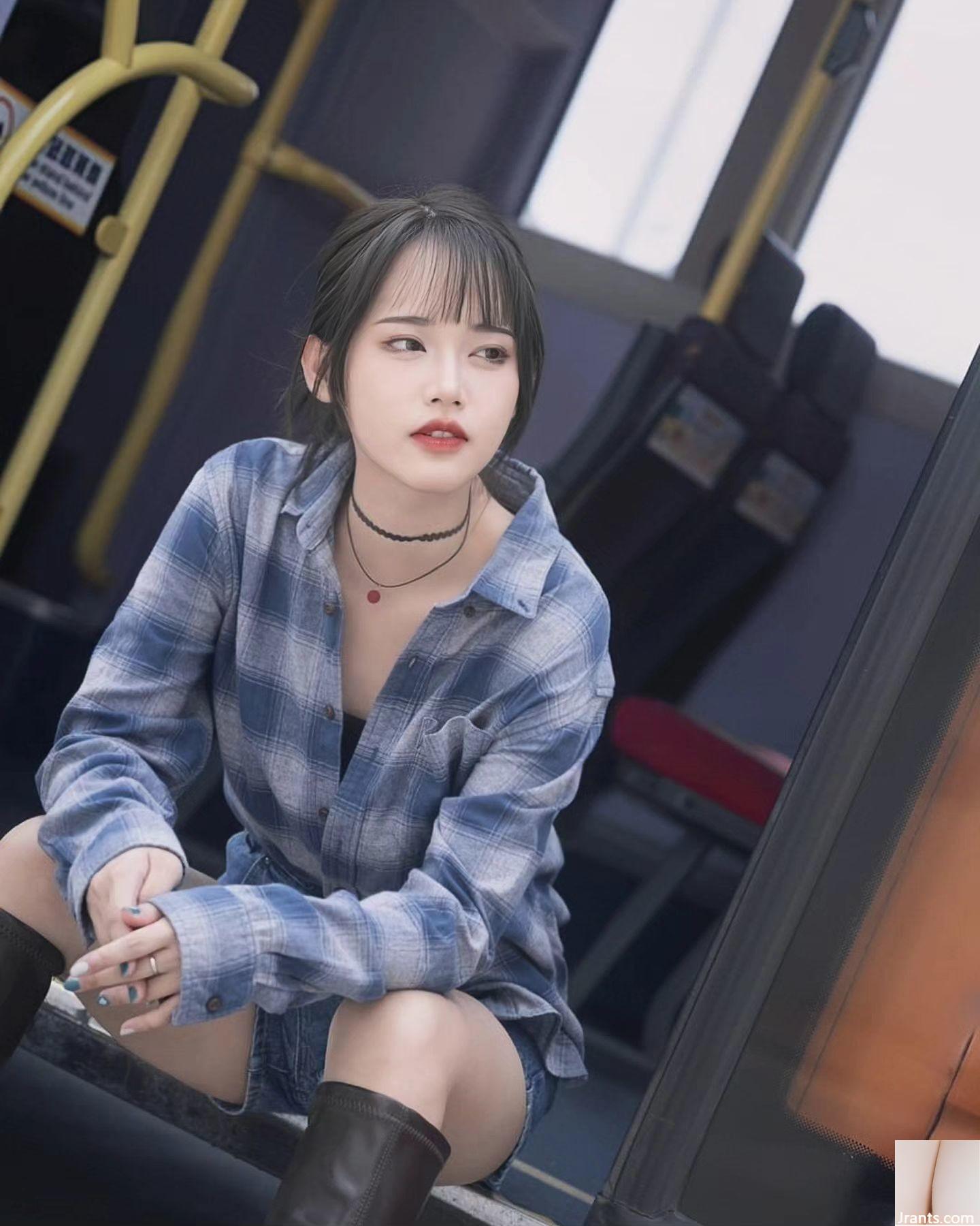 Hot Little Demon “Black Tea Ice Tea” Sexy Big Giải phóng - Ảnh 11