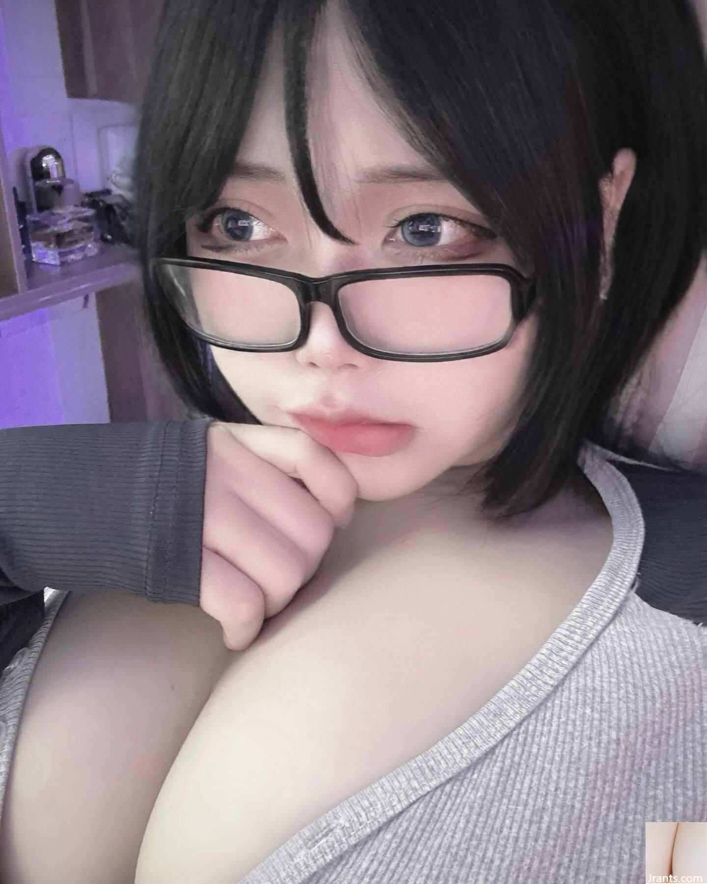 Một sự cám dỗ của một vú nhẹ là “TRN_TH_M_TI ĐÓ” Đồ lót tiếp xúc với vú (17p) - Ảnh 10