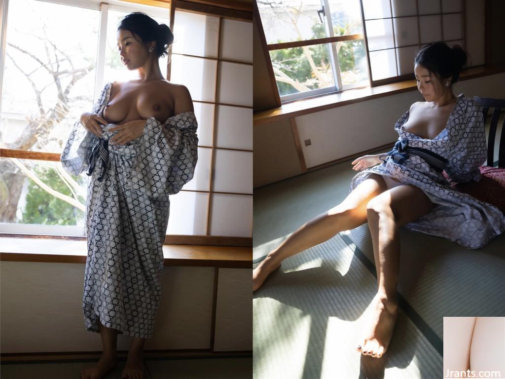 Hiiragi Saeko (Photobook) Photobook “Mãi mãi với bạn” (68 trang) - Ảnh 14