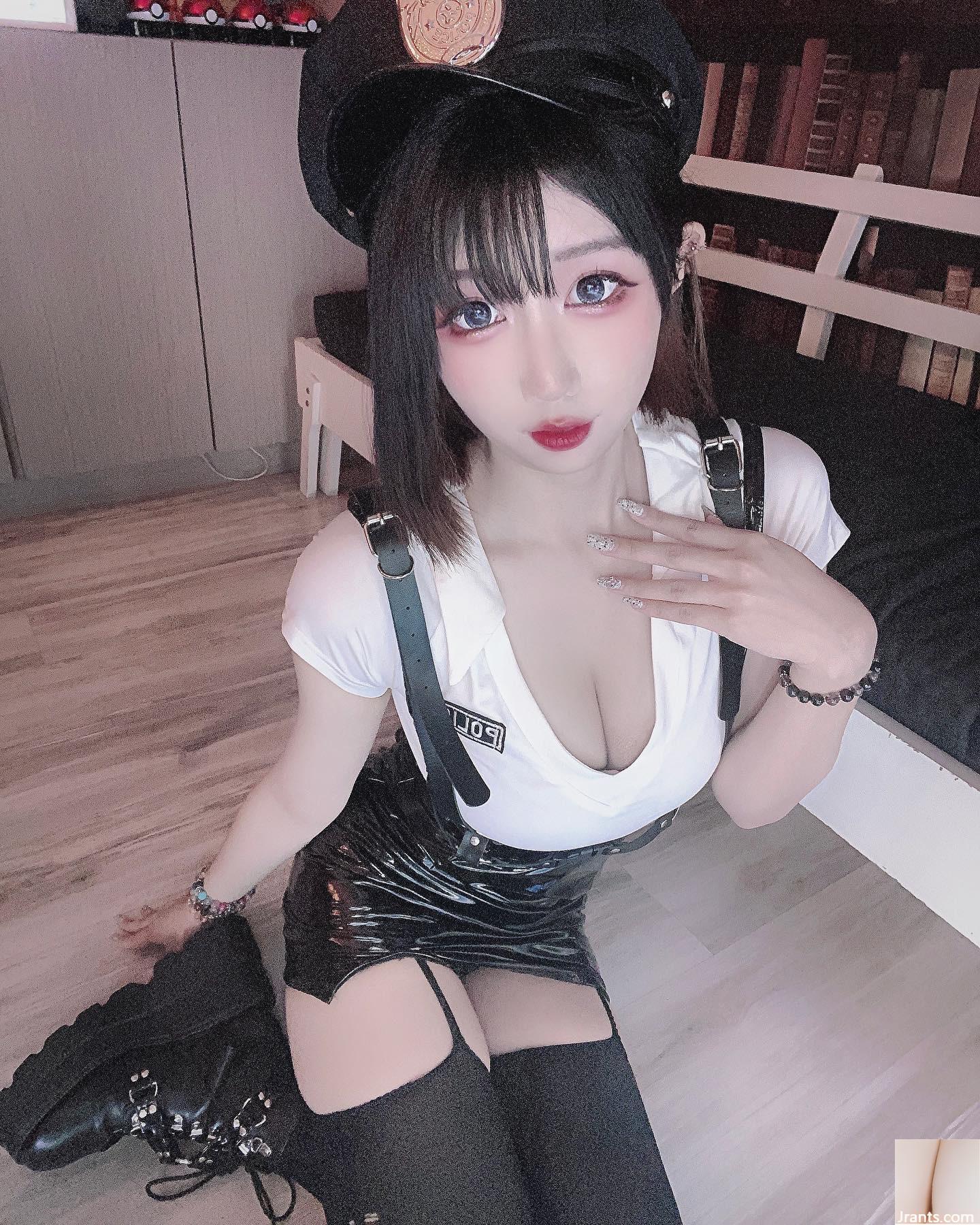 Mông đẹp “Mariko” có một con số rất mạnh (17p)