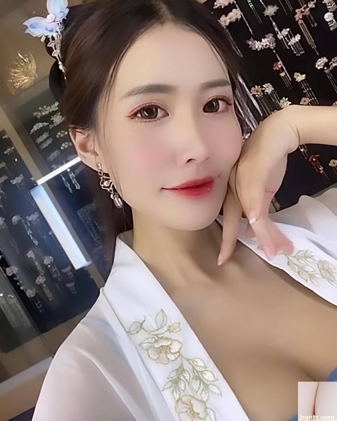 Vẻ đẹp nóng tính “Cherhsieh” có làn da trắng và mềm cho thấy sự cám dỗ của những quả bóng đôi (46p) - Ảnh 16