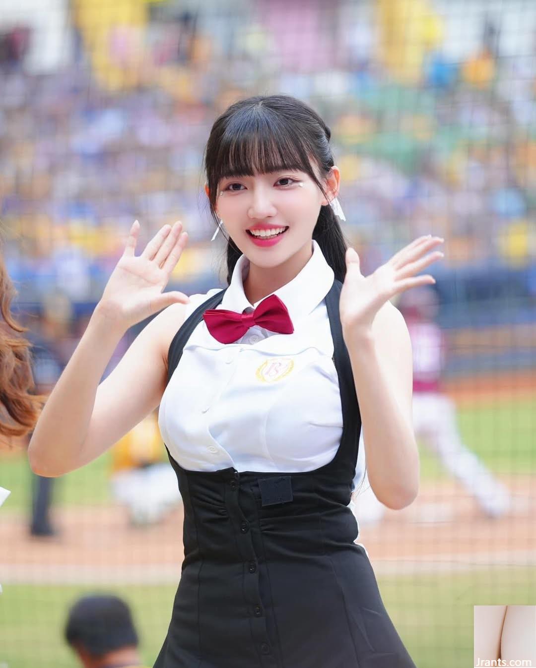 Đôi mắt to vô tội “Little Salt Yenyen” Đỉnh cao đang tăng lên, rất nóng và dễ chịu với mắt (29p)