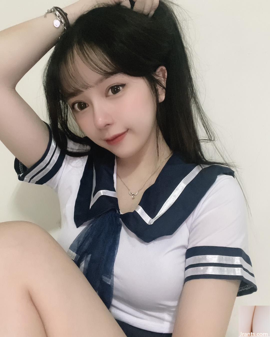 Cô gái ngực nóng tính “Lin Han” với tính khí giống như nữ hoàng, vòng eo mỏng và bộ ngực lớn (21p)