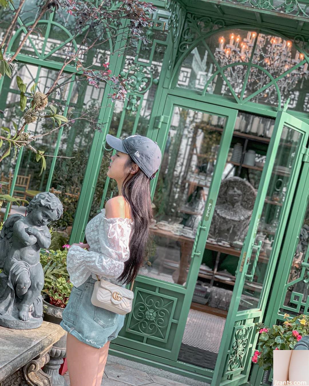 Đường cong cơ thể mảnh khảnh “Hua Hua” ngọt ngào và gợi cảm (37p) - Ảnh 3