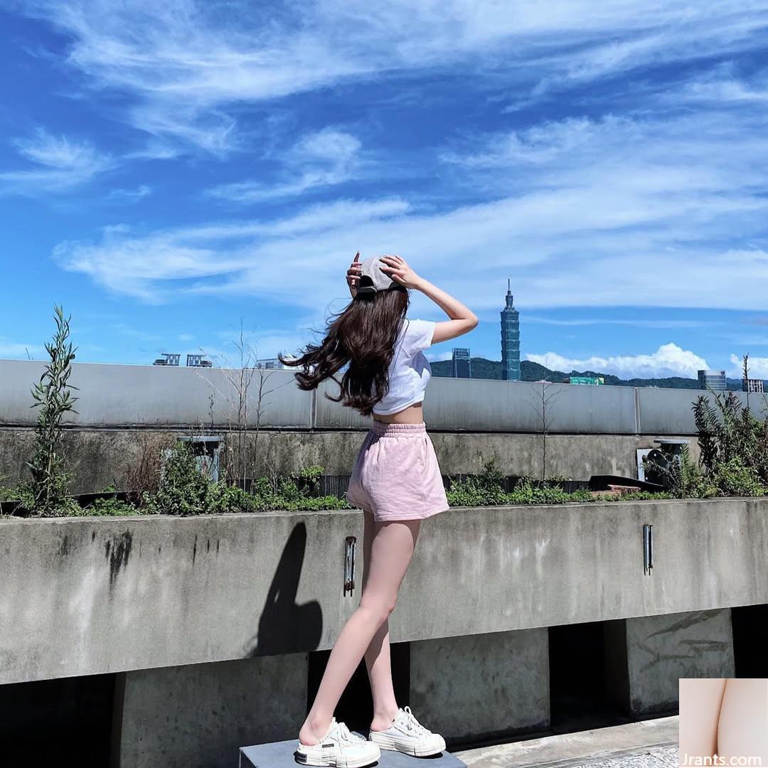 Đường cong cơ thể mảnh khảnh “Hua Hua” ngọt ngào và gợi cảm (37p) - Ảnh 5