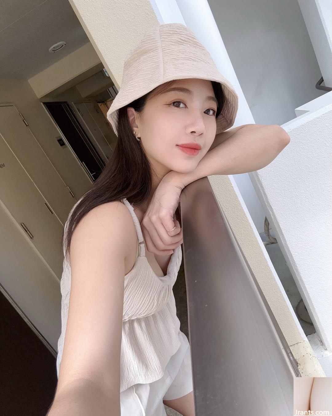 Siêu nóng và ngọt ngào cô gái xinh đẹp mặc quần áo gợi cảm! “BB” cho thấy con số quỷ dữ (32p) - Ảnh 20