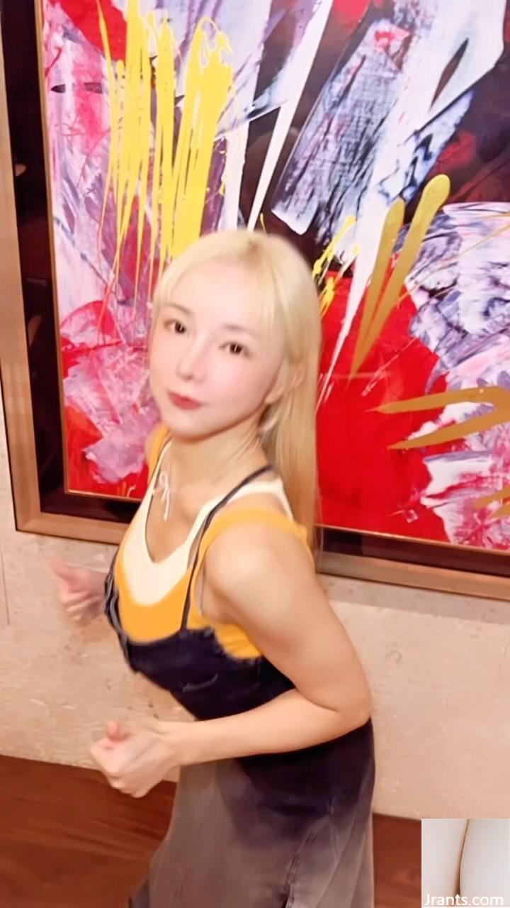 Nữ thần xinh đẹp “Wu Yixuan” đầy đủ và đầy xung quanh, quá dữ dội và quyến rũ trên máy ảnh (25p) - Ảnh 12