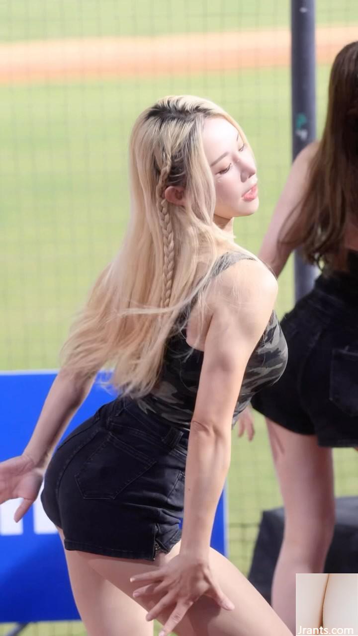 Nữ thần xinh đẹp “Wu Yixuan” đầy đủ và đầy xung quanh, quá dữ dội và quyến rũ trên máy ảnh (25p) - Ảnh 15