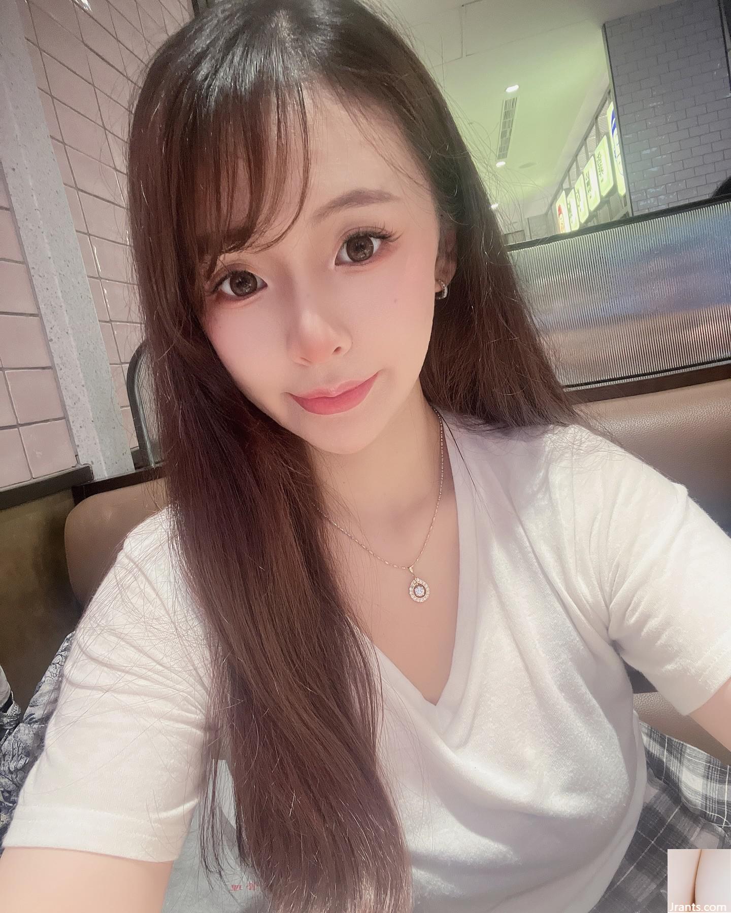 Cơ thể hoàn toàn cong và “Xiao Ying’er” có hình dạng vú đầy đủ và rất hấp dẫn (25p) - Ảnh 23