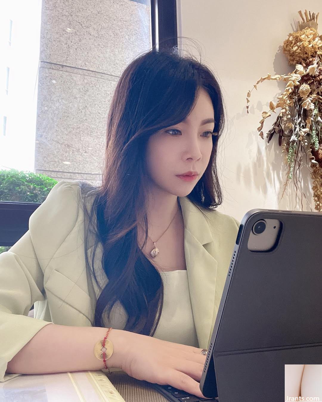 Vẻ quyến rũ đến Hụt hơi của “Tiên nữ E” với thân hình nóng bỏng (18P) - Ảnh 11