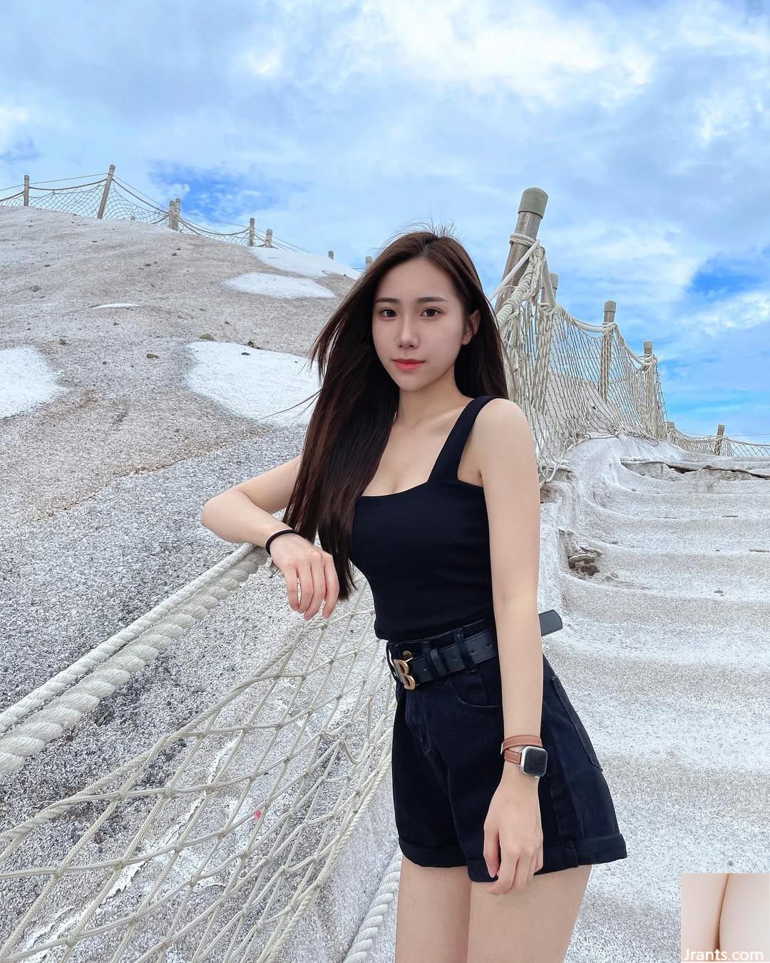 Không ai có thể cưỡng lại sự cám dỗ của “Lin Wei” với vẻ ngoài xinh đẹp và vóc dáng tuyệt vời (26P)