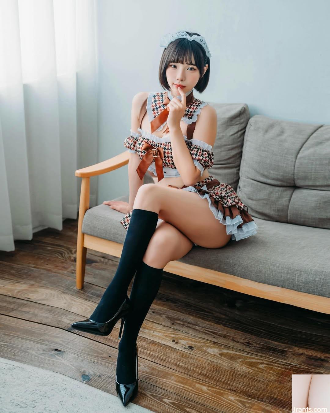 “Khuôn mặt cũng là sự cám dỗ cuối cùng của thân thịt màu (47p) Vicky. - Ảnh 23