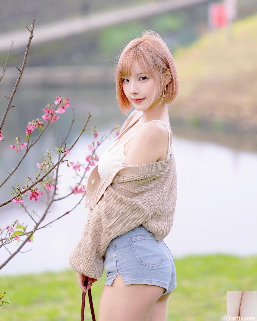 “Khuôn mặt cũng là sự cám dỗ cuối cùng của thân thịt màu (47p) Vicky. - Ảnh 42