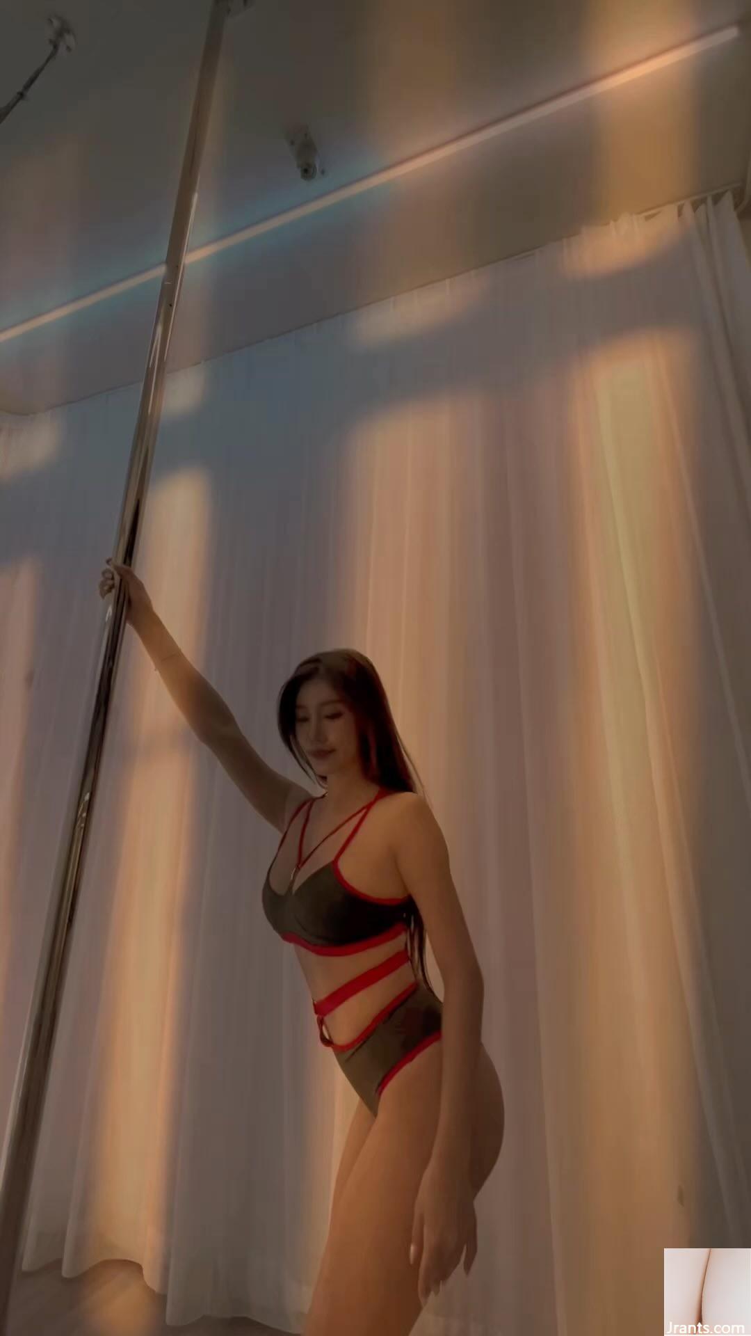 Khuôn mặt ngọt ngào “Chris Ziting” cư dân mạng đã xem vết sưng nai bên trong của Yan Yan (33p) - Ảnh 29