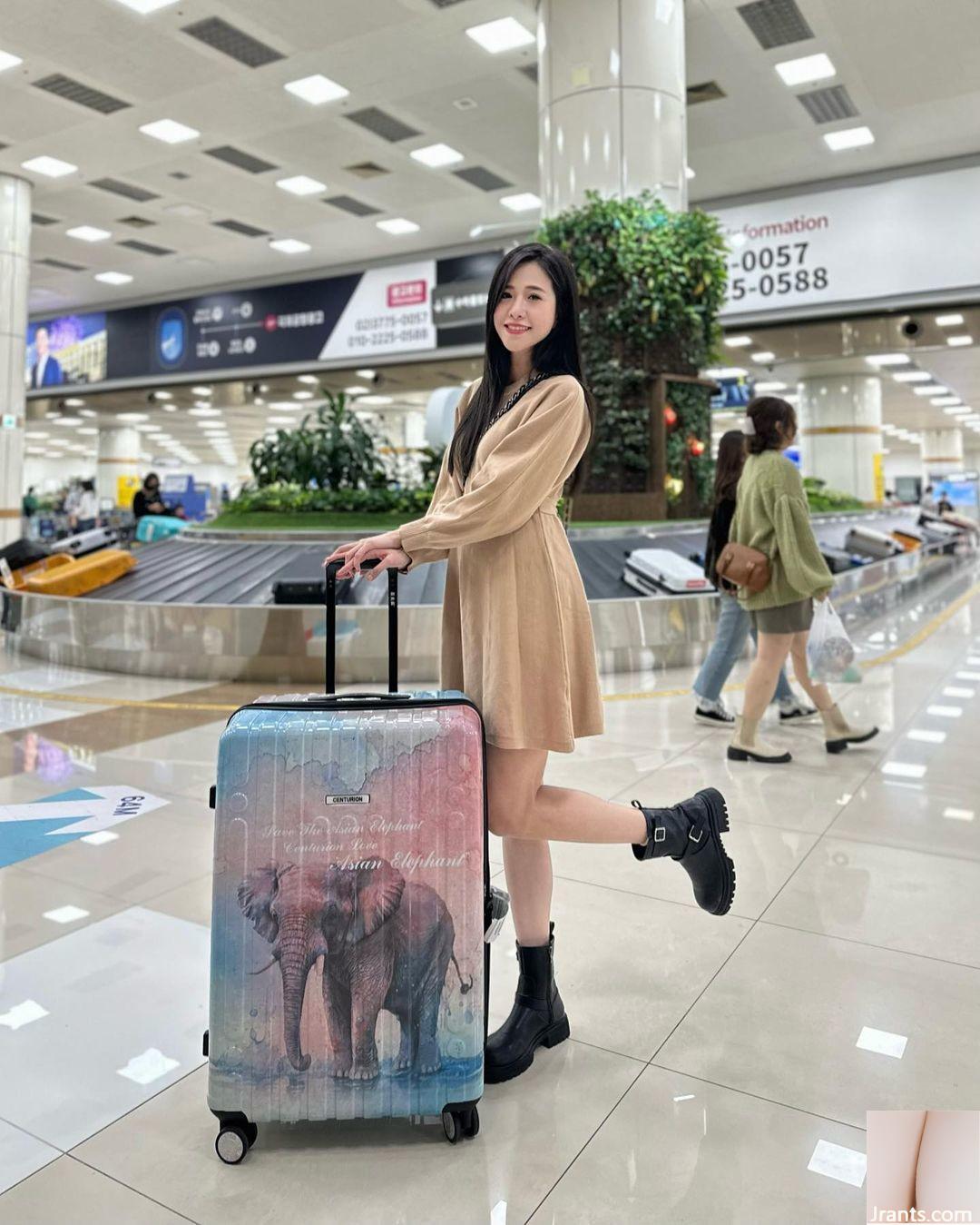 “Guan Xin Flora” gợi cảm và quyến rũ có nụ cười ngọt ngào và dáng người đẹp (34P) - Ảnh 23