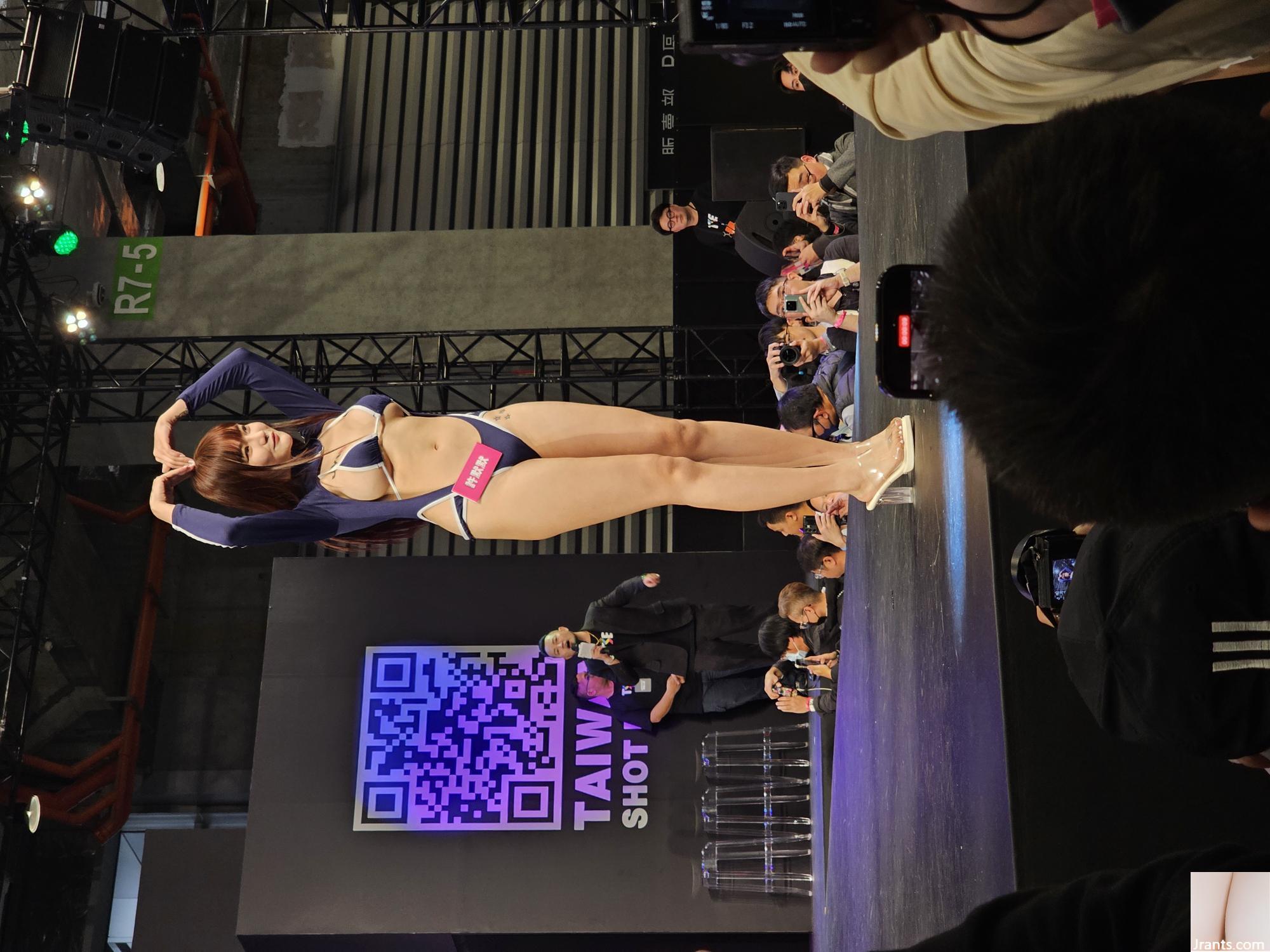 Phóng viên một ngày của Triển lãm ảnh TSE 2024 - Ảnh 10