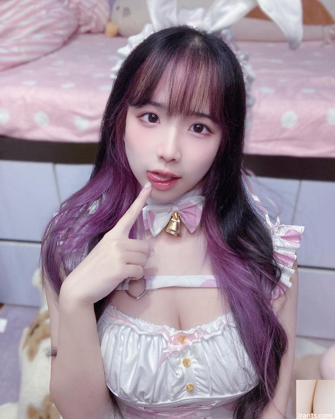 Gương mặt của “Trưởng làng Zi Miao” có vòng eo hoàn hảo, làn da siêu trắng và dịu dàng nên rất bắt mắt (32P) - Ảnh 22