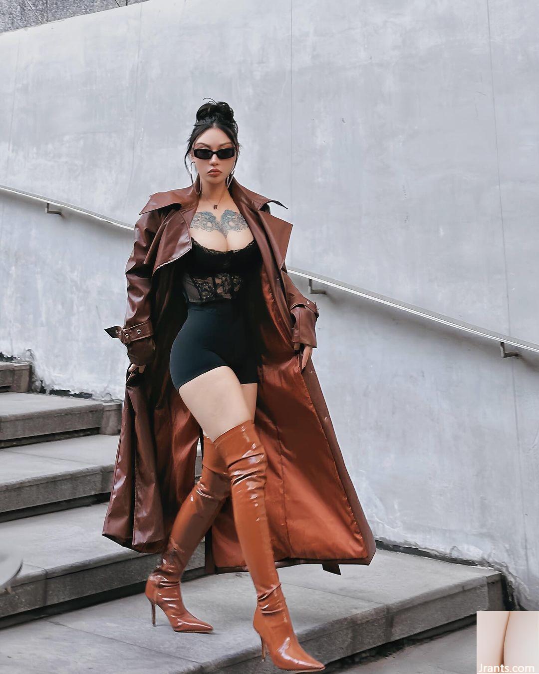 Cô nàng tiểu quỷ nóng bỏng “You Chili Pepper Sister” bụ bẫm và dữ tợn đến mức không thể cưỡng lại sự cám dỗ (31P) - Ảnh 30