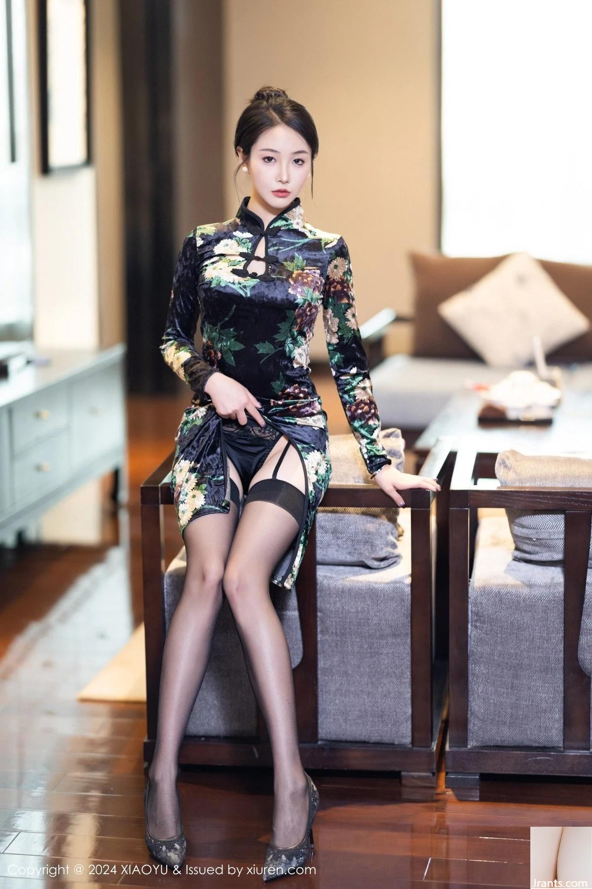 XiaoYu) Vo1.1218 Người mẫu Su Sua sườn xám đen gợi cảm để lộ nội y lụa đen với bộ ảnh lụa đen siêu mỏng quyến rũ (78P) - Ảnh 21