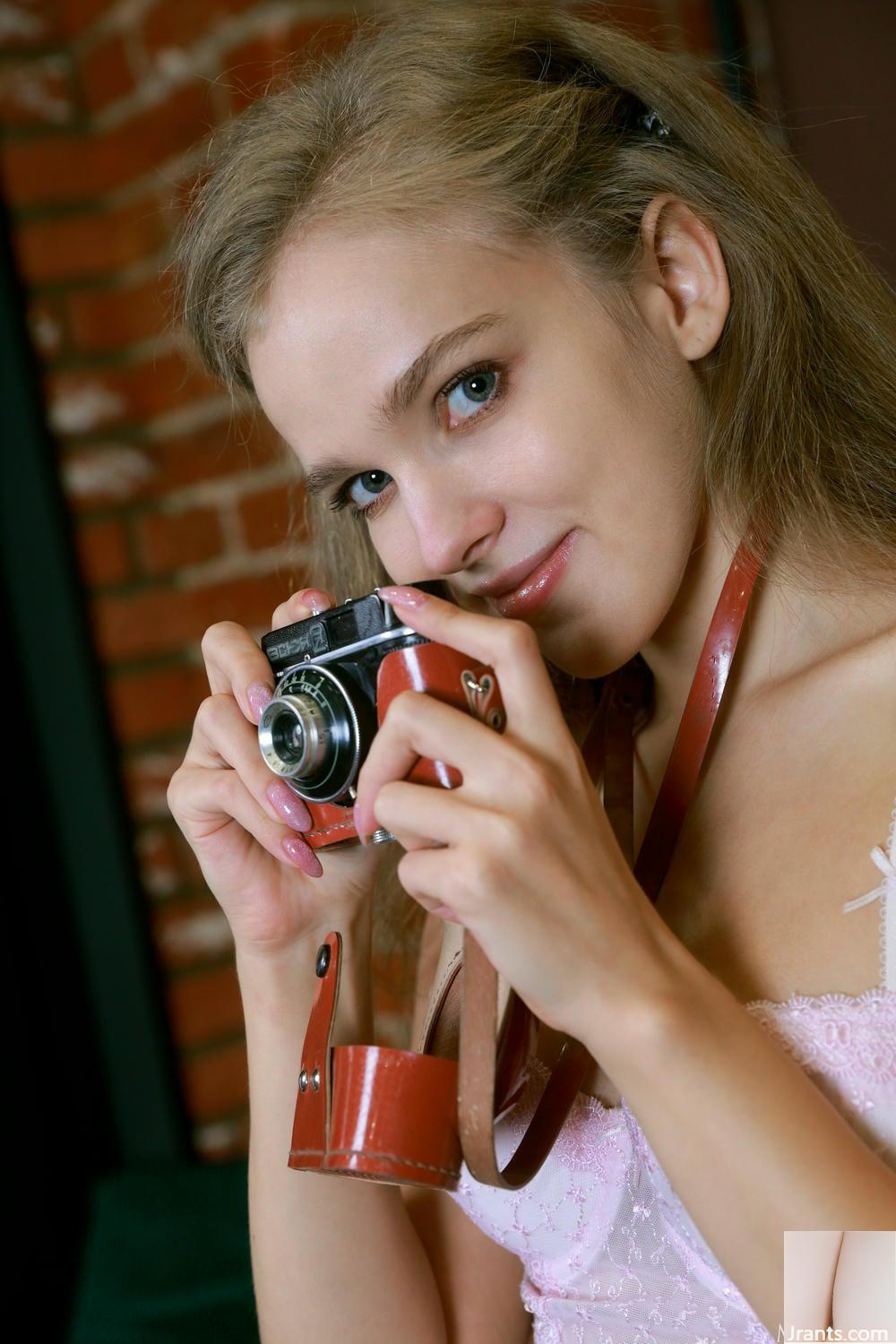 (MetArt) 31/07/2025 – Xenia – Tiêu Điểm Hoàn Hảo (123P) - Ảnh 5