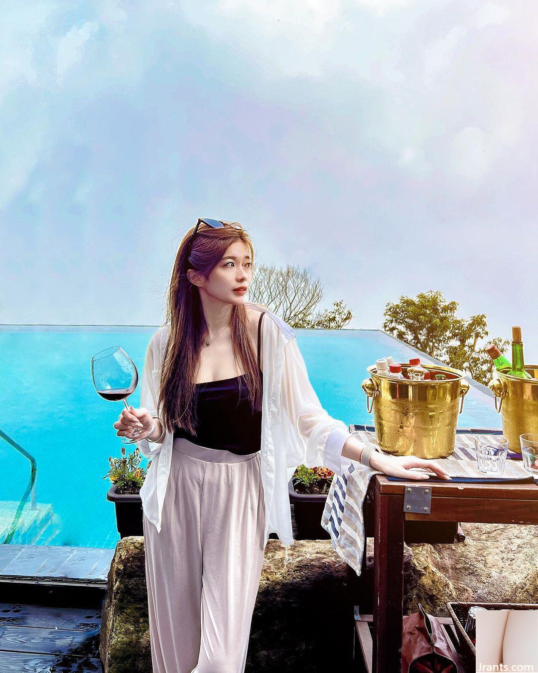 Cô bạn gái vui tươi “Xue Ruhan” đầy cám dỗ và sẽ chinh phục bạn (22P)