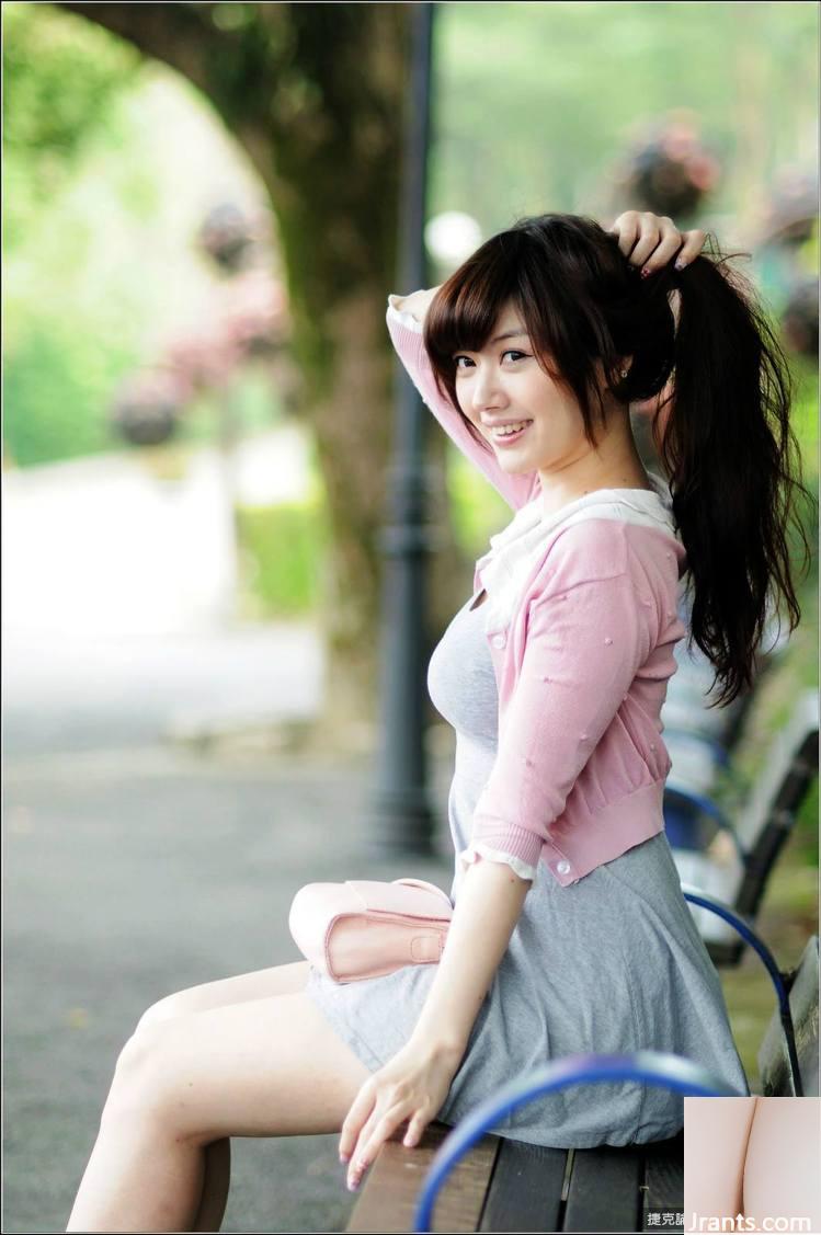 Góc này đỉnh quá! Người đẹp Yao Caichen đổ ngực khoe đường sự nghiệp vững chắc (21P) - Ảnh 19