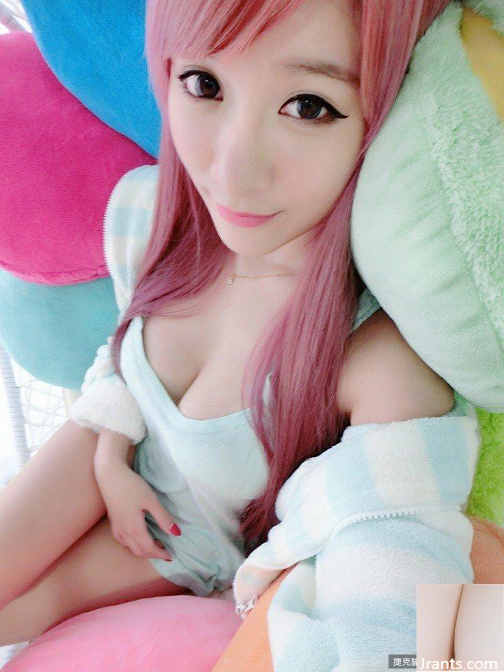 Ảnh PO gợi cảm của cô gái xinh đẹp Fei Xiaoju, tư thế này quá hôi (35P) - Ảnh 2