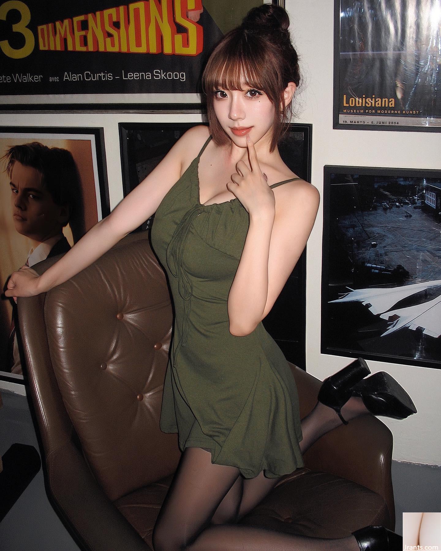 Thân hình trắng trẻo và dịu dàng “Li Changyun” có những đường rãnh sâu đầy đặn và những đường cong cơ thể thon thả (16P) - Ảnh 10