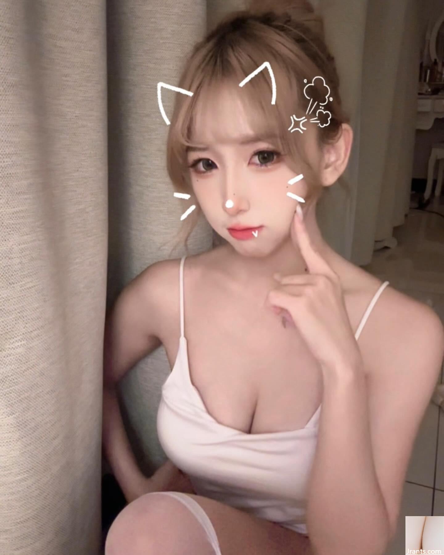 “Baicai” là một cô gái ngọt ngào với đầy tình yêu thương. Góc nhìn của cô ấy rất hút hồn và nụ cười đặc trưng của cô ấy thật ngọt ngào (14P) - Ảnh 11