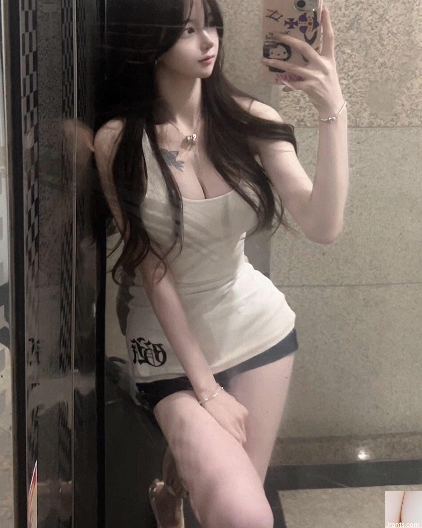 Thân hình trắng trẻo, dịu dàng của em bé quyến rũ “Hing Ye” hút mắt khán giả (11P)