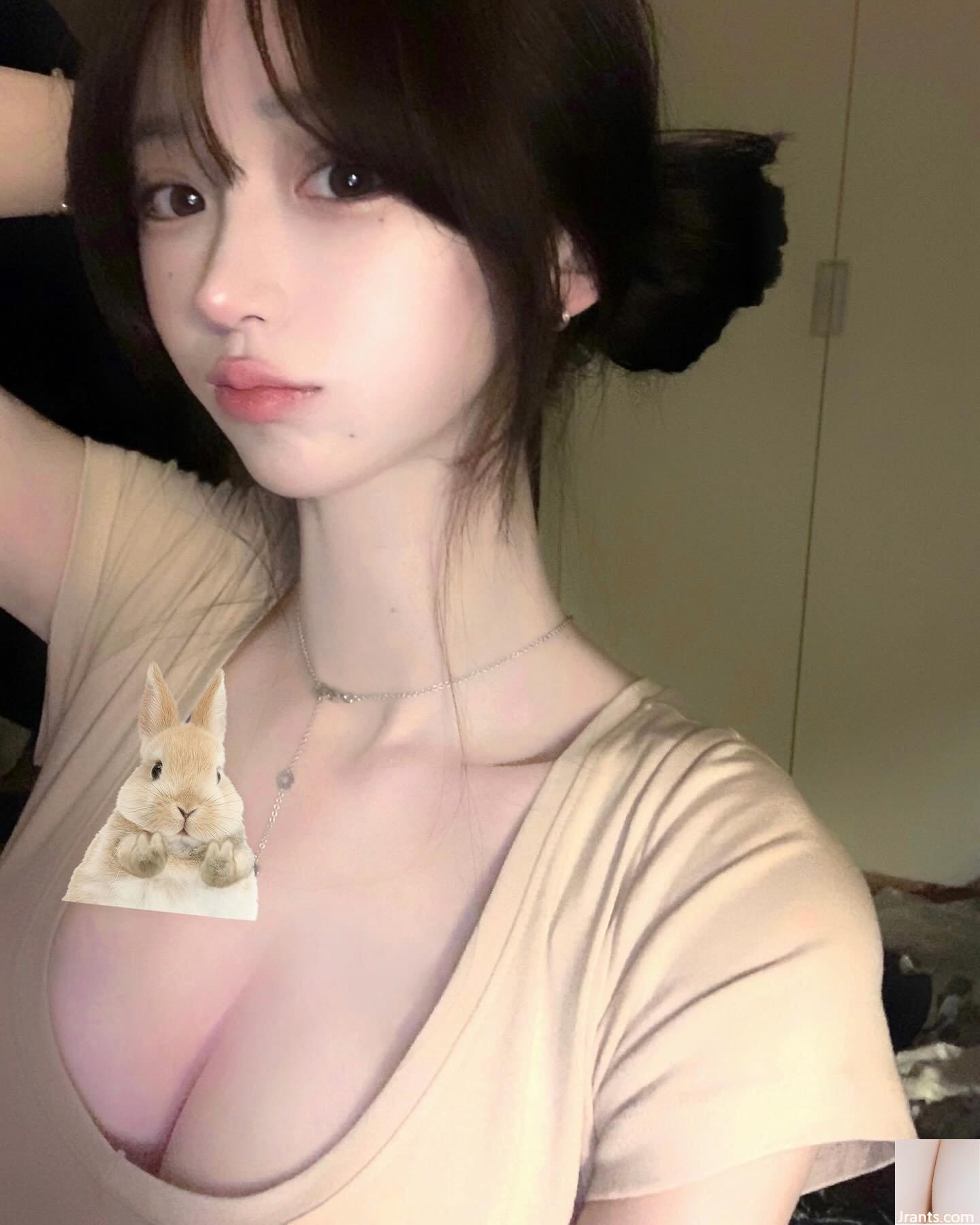 Thân hình trắng trẻo, dịu dàng của em bé quyến rũ “Hing Ye” hút mắt khán giả (11P) - Ảnh 9