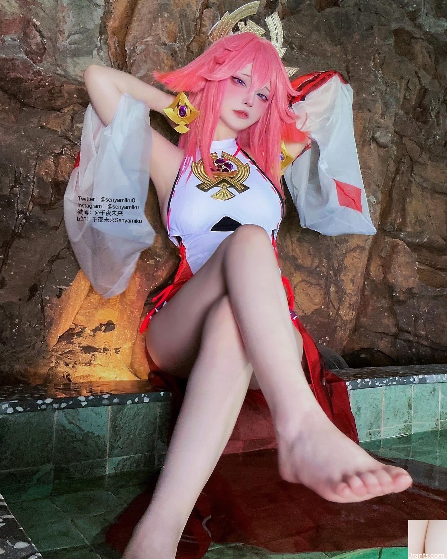 Bạn gái mặc đồ đen “Qianye Mirai” có thân hình đáng ghen tị (12P) - Ảnh 3