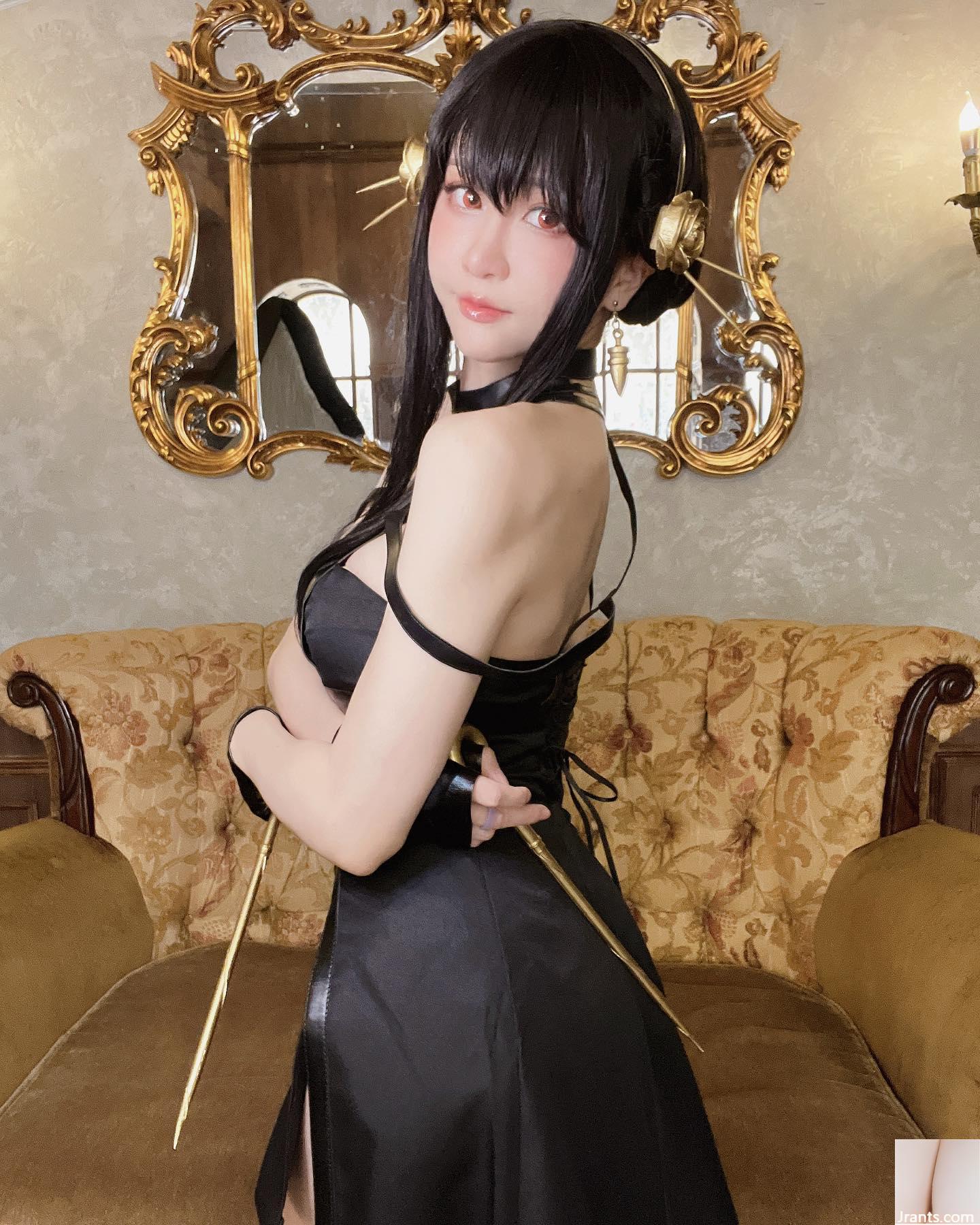 Thân hình trắng nõn và dịu dàng “NoriCosplay” là mỹ nhân hàng đầu với ngoại hình siêu bắt mắt và thân hình bất khả chiến bại (16P)