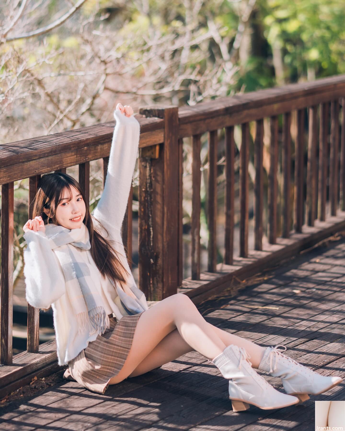 Cô gái đại học ngọt ngào “Huimi” với làn da trắng, đôi chân đẹp và khuôn mặt thiên thần tuyệt đẹp (16P) - Ảnh 5