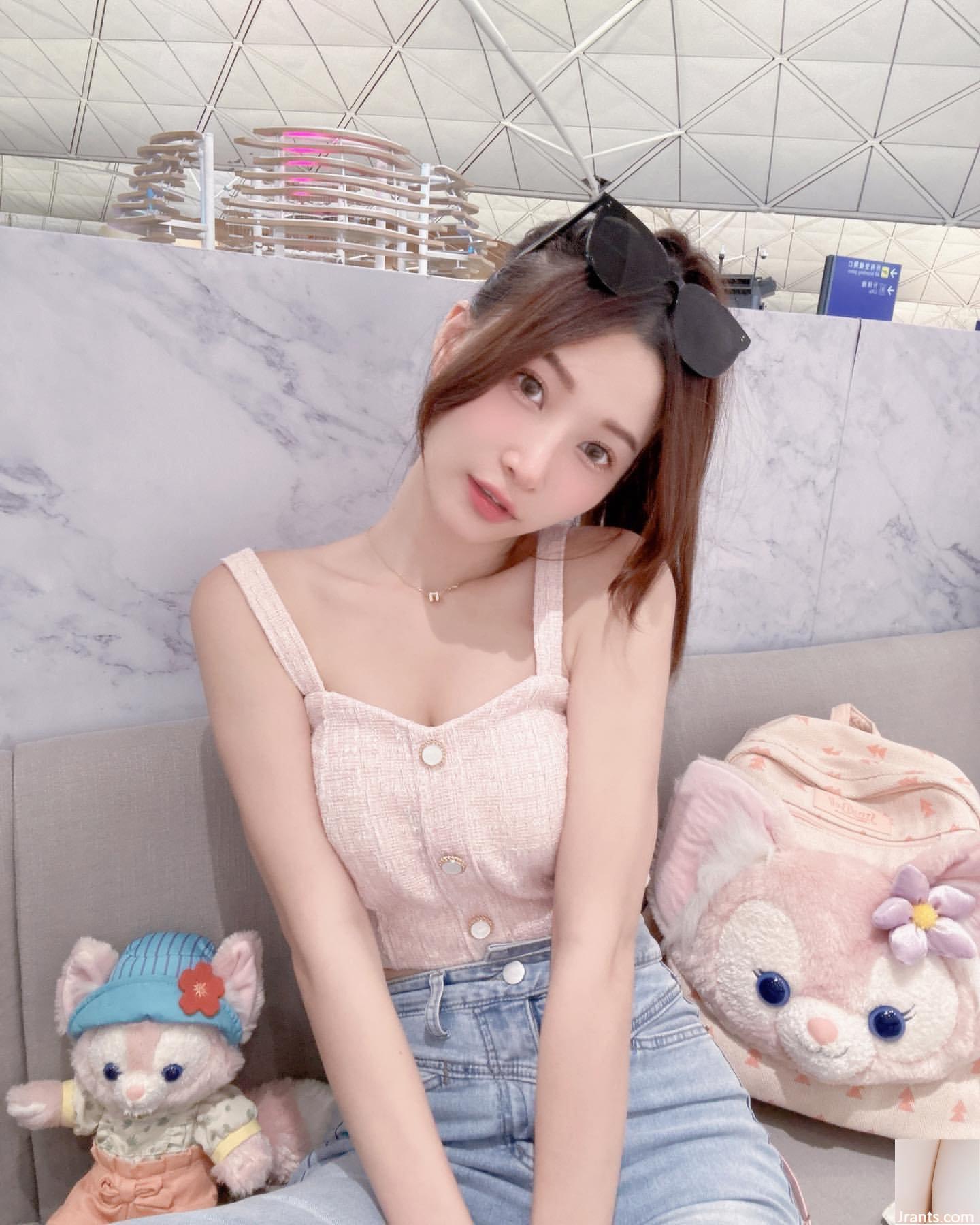 “Changyachu Nina Zhang Zhang” hương thơm quyến rũ của người chị thất thường có mùi thơm quá (14P)