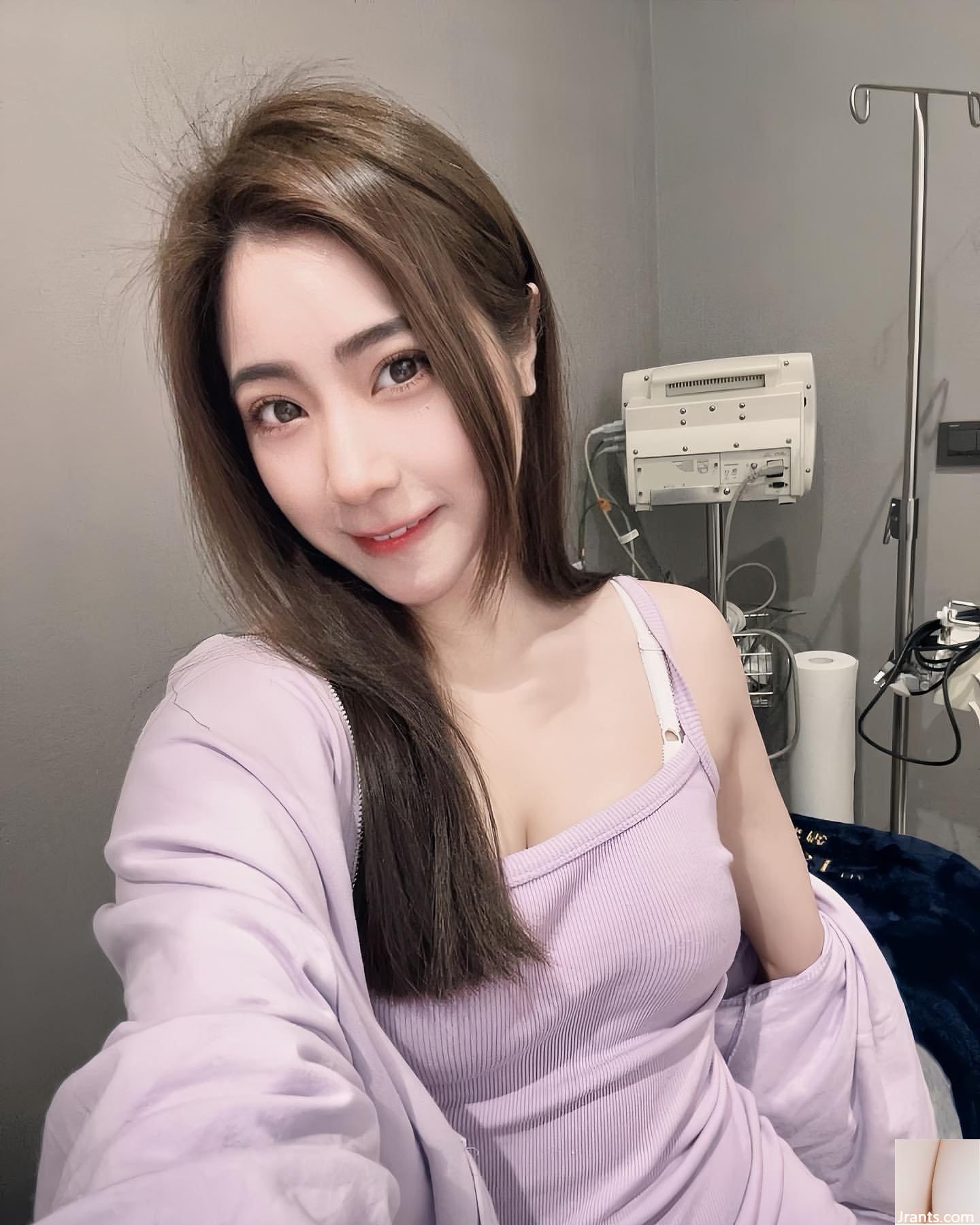 Cô gái ngây thơ “Xiao Ai AiHsieh” có làn da trắng ngần với đôi chân dài và bộ ngực lộ liễu (12P) - Ảnh 7