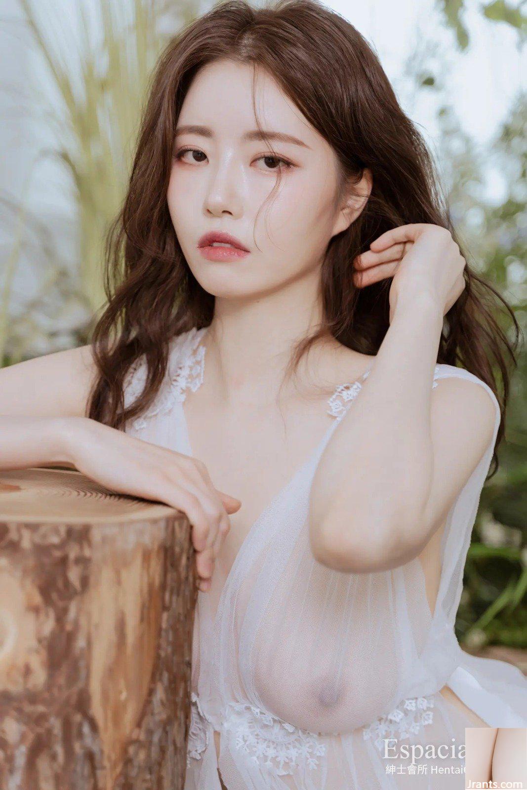 SpaceKorea EHC111 YUA (51P) - Ảnh 8